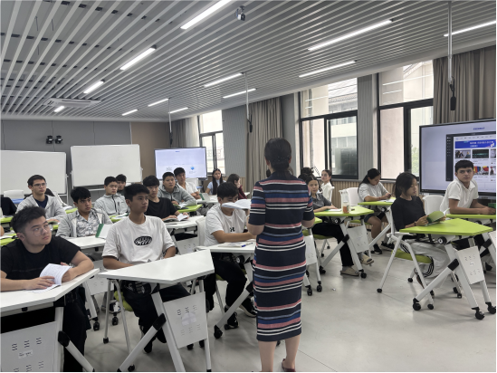 我校成功举办2025级留学生入学教育系列活动